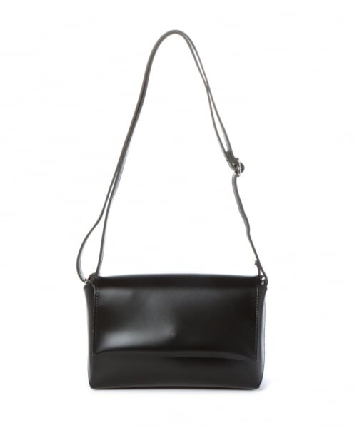 LAKOLE（ラコレ）の「ロールフラップショルダーバッグ（バッグ・ブラック()/ベージュ()/カーキ()）」の7枚目の写真