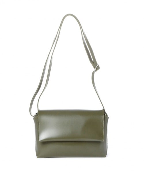 LAKOLE（ラコレ）の「ロールフラップショルダーバッグ（バッグ・ブラック()/ベージュ()/カーキ()）」の9枚目の写真