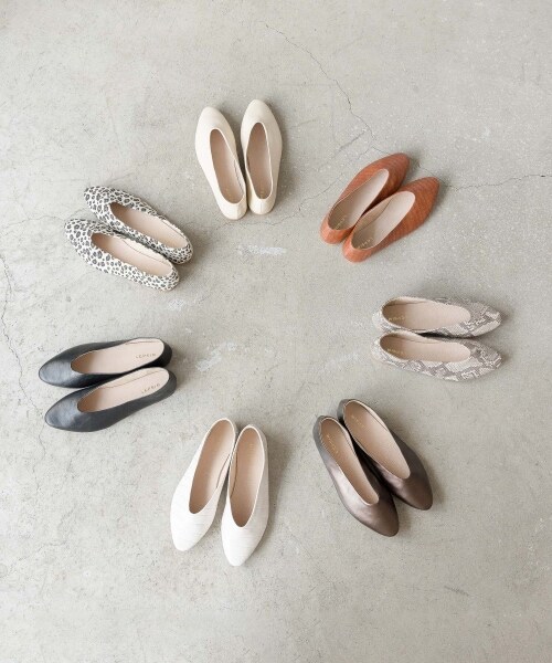 LEPSIM(レプシィム)の「UカットソフトフラットAW(シューズ・レオパード/【WEB限定】オフ×カタオシ/ブラック/【WEB限定】パイソン/ライトベージュ/ブラウン×カタオシ/ガンメタ)」の8枚目の写真