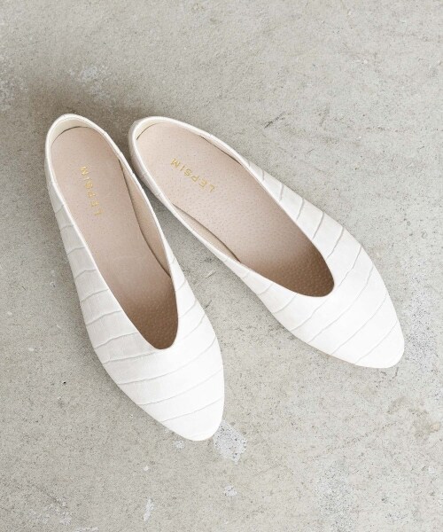 LEPSIM(レプシィム)の「UカットソフトフラットAW(シューズ・レオパード/【WEB限定】オフ×カタオシ/ブラック/【WEB限定】パイソン/ライトベージュ/ブラウン×カタオシ/ガンメタ)」の2枚目の写真