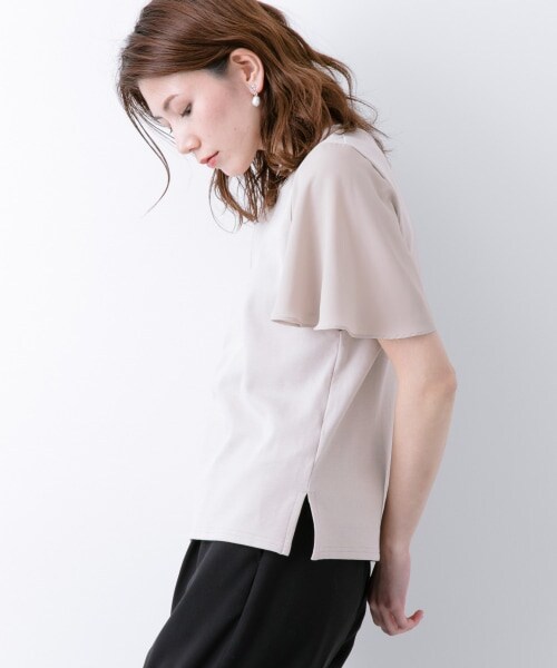 LEPSIM（レプシィム）の「ソデフハク フレアスリーブ（トップス・オフ/ブラック/グレージュ/ブルーグリーン）」の3枚目の写真