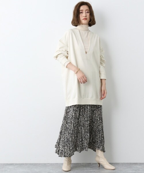 A part by(アパートバイ)の「Coスキッパーウラケスウェット(トップス・オフホワイト/ブラック/ライトグリーン)」の11枚目の写真