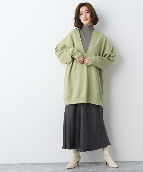 A part by(アパートバイ)の「Coスキッパーウラケスウェット(トップス・オフホワイト/ブラック/ライトグリーン)」の8枚目の写真