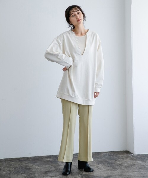 A part by(アパートバイ)の「Coスキッパーウラケスウェット(トップス・オフホワイト/ブラック/ライトグリーン)」の4枚目の写真