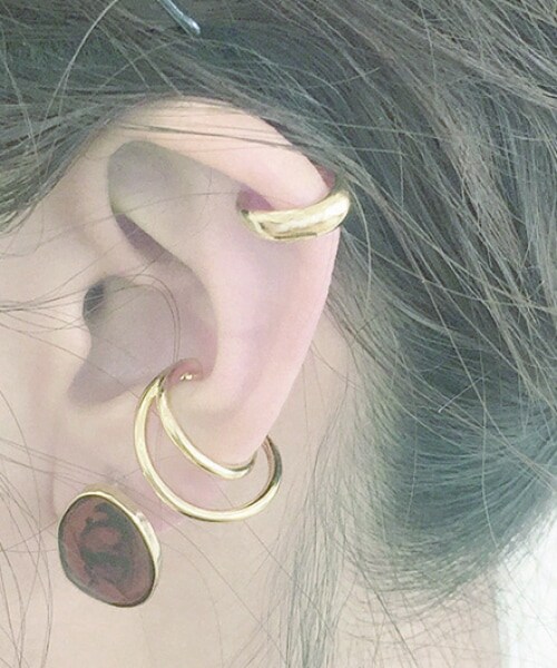 LOWRYS FARM（ローリーズファーム）の「レイヤードカフ＊ジュシイヤリング（アクセサリー・シルバー/1/ゴールド/5）」の5枚目の写真