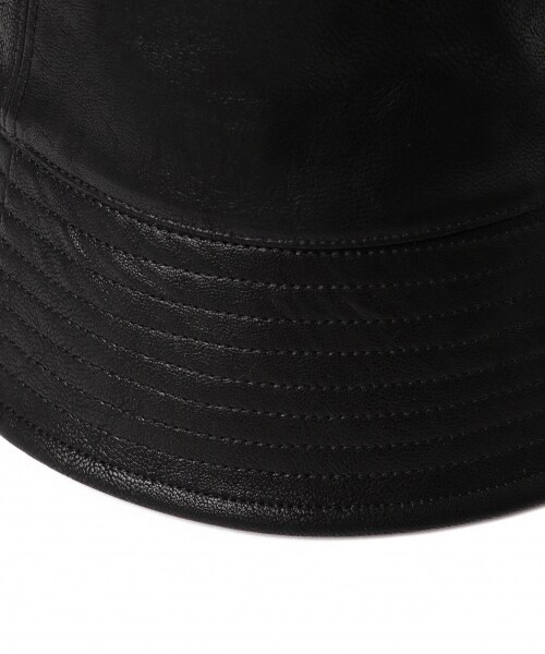 LOWRYS FARM（ローリーズファーム）の「Ｆレザーバケットハット（帽子・アイボリー/ブラック）」の8枚目の写真