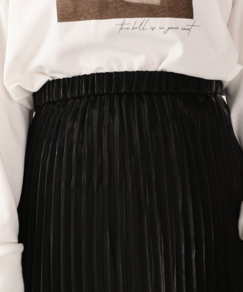 LOWRYS FARM（ローリーズファーム）の「シアープリーツスカート２（スカート・アイボリー/ブラック/ベージュ/カーキ）」の9枚目の写真