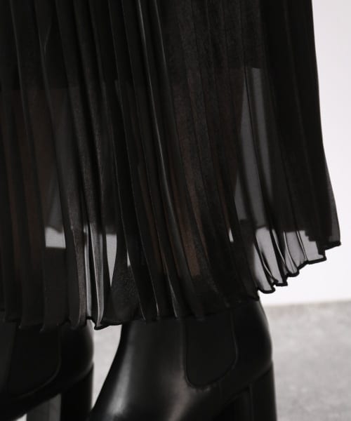 LOWRYS FARM（ローリーズファーム）の「シアープリーツスカート２（スカート・アイボリー/ブラック/ベージュ/カーキ）」の10枚目の写真