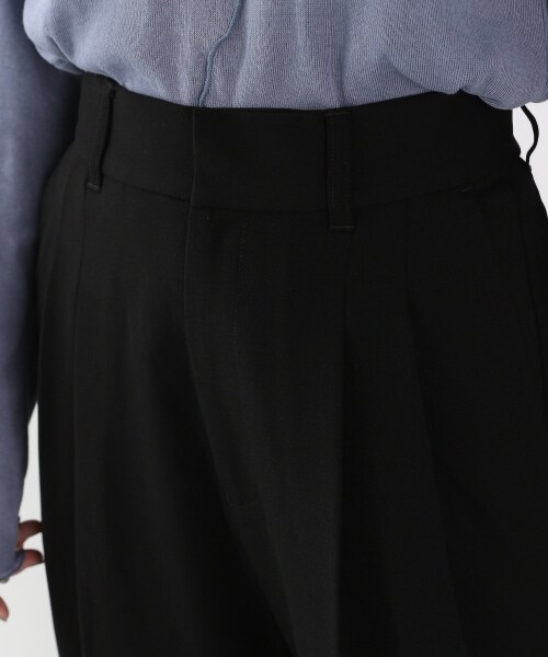 LOWRYS FARM（ローリーズファーム）の「カラータックワイドパンツ（パンツ・アイボリー/ブラック/イエロー/カーキ）」の16枚目の写真