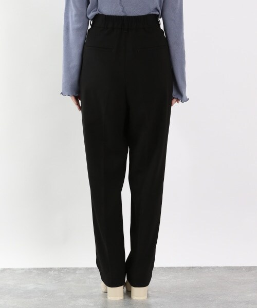 LOWRYS FARM（ローリーズファーム）の「カラータックワイドパンツ（パンツ・アイボリー/ブラック/イエロー/カーキ）」の15枚目の写真