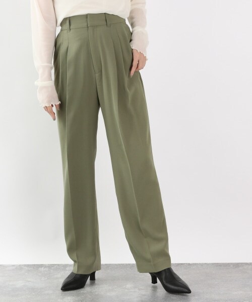 LOWRYS FARM（ローリーズファーム）の「カラータックワイドパンツ（パンツ・アイボリー/ブラック/イエロー/カーキ）」の4枚目の写真