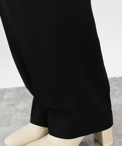 LOWRYS FARM（ローリーズファーム）の「カラータックワイドパンツ（パンツ・アイボリー/ブラック/イエロー/カーキ）」の18枚目の写真