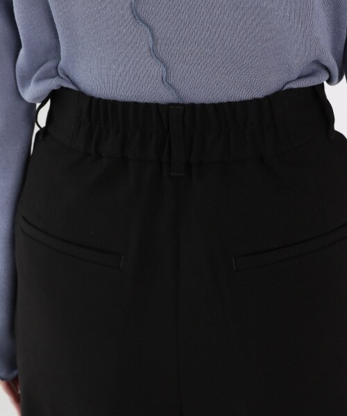 LOWRYS FARM（ローリーズファーム）の「カラータックワイドパンツ（パンツ・アイボリー/ブラック/イエロー/カーキ）」の19枚目の写真