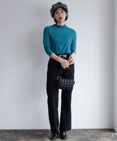 PAGEBOY（ページボーイ）の「シアータートルインナーセット（トップス・ホワイト/ブラック/シアン）」の14枚目の写真