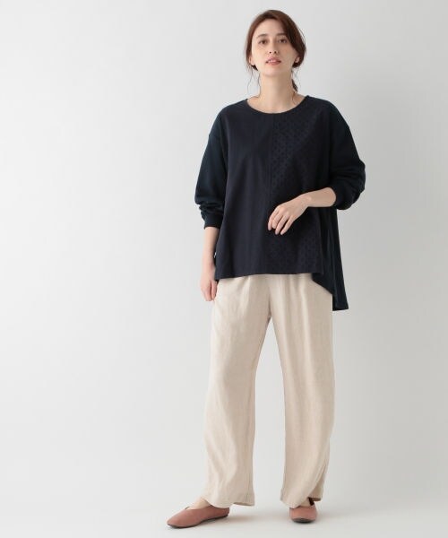 studio CLIP（スタディオクリップ）の「フロントレースコンビチュニックプルオーバー（トップス・オフホワイト/ライトブルー/ネイビー）」の6枚目の写真