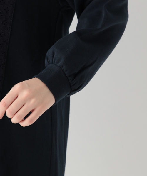 studio CLIP（スタディオクリップ）の「フロントレースコンビチュニックプルオーバー（トップス・オフホワイト/ライトブルー/ネイビー）」の11枚目の写真