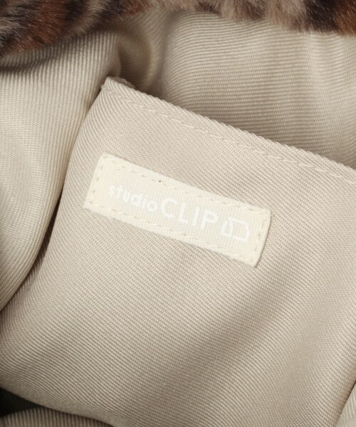 studio CLIP(スタディオクリップ)の「アソートボアファー巾着バッグ(バッグ・レオパード/アイボリー/チェック/ブルー)」の13枚目の写真