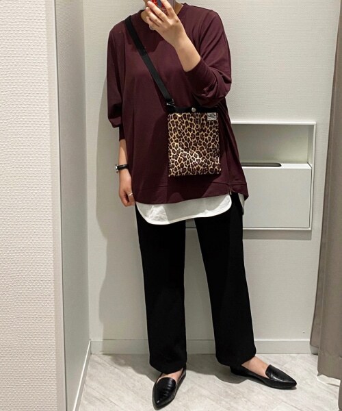 GLOBAL WORK(グローバルワーク)の「DRIFTERスリングポーチ(バッグ・ブラック/ベージュ/レオパード/パープル)」の5枚目の写真