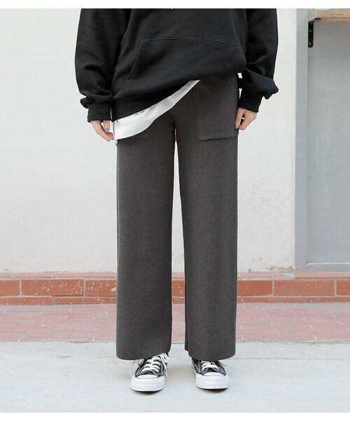 HOTPING（ホッピン）の「スクエアポケットリブニットワイドパンツ（その他パンツ・レディース・Beige/Grey/Black・フリーサイズ）」の3枚目の写真