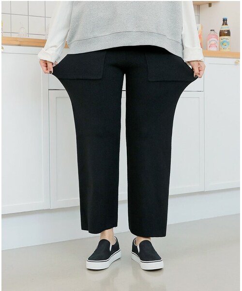 HOTPING（ホッピン）の「スクエアポケットリブニットワイドパンツ（その他パンツ・レディース・Beige/Grey/Black・フリーサイズ）」の2枚目の写真