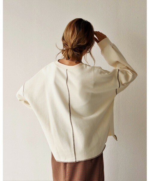 Auntie Rosa Holiday(アンティローザホリデー)の「ステッチルーズトレーナー(スウェット・レディース・ホワイト/グレー/ブラウン/パープル・FREE)」の1枚目の写真