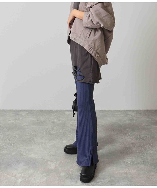 ANAP(アナップ)の「サイドスリットリブフレアパンツ(パンツ・レディース・ネイビー/ブラウン/ブラック・one size / 在庫有り/one size / 売り切れ)」の17枚目の写真