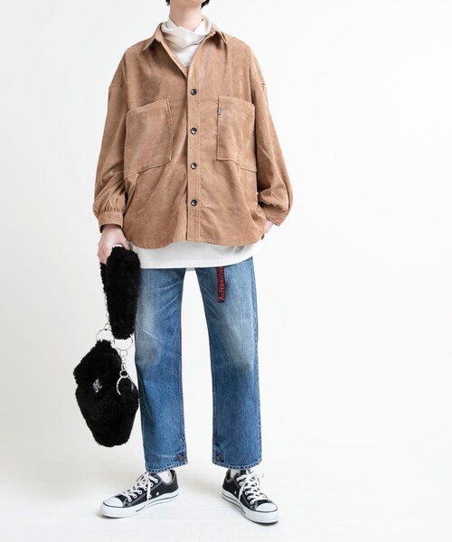 RNA（アールエヌエー）の「R3757 アスレチックジーンズ（パンツ・レディース・ベージュ/デニムオールド加工）」の12枚目の写真