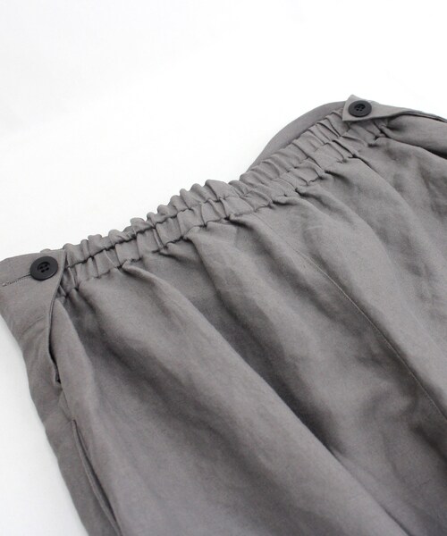 RNA-N（アールエヌエーエヌ）の「R3739 レーヨン麻ツイストデザインパンツ（パンツ・レディース・グレー/ブラウン/ブルーグレー）」の13枚目の写真