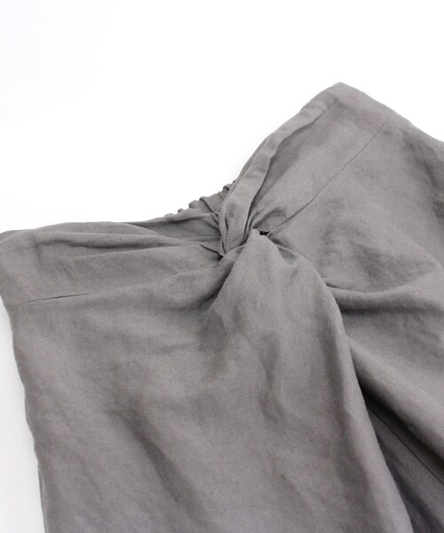 RNA-N（アールエヌエーエヌ）の「R3739 レーヨン麻ツイストデザインパンツ（パンツ・レディース・グレー/ブラウン/ブルーグレー）」の10枚目の写真