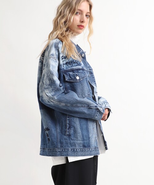 RNA（アールエヌエー）の「J1947 コントラストエフェクトGジャン（ジャケット/アウター・レディース・加工色(インディゴ)/加工色(ブラック)）」の5枚目の写真