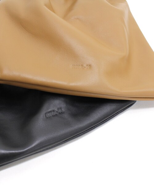 RNA-N（アールエヌエーエヌ）の「E4711 レザードロストバッグ（バッグ・レディース・ブラック/キャメル）」の15枚目の写真
