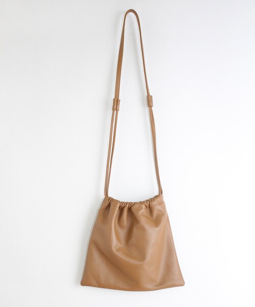 RNA-N（アールエヌエーエヌ）の「E4711 レザードロストバッグ（バッグ・レディース・ブラック/キャメル）」の8枚目の写真