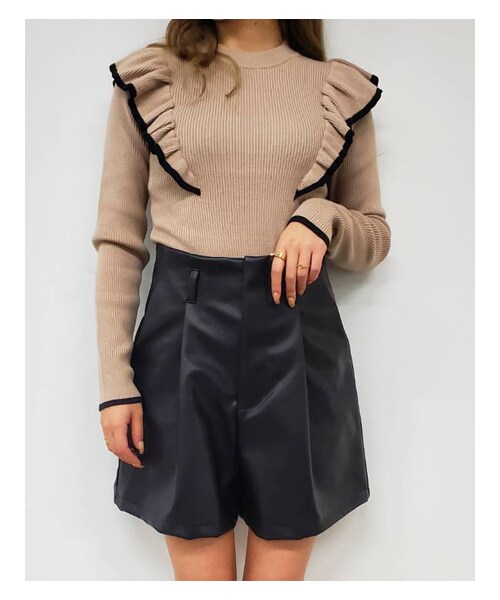 INGNI（イング）の「フェイクレザーキュロットパンツ（パンツ・レディース・ｱｲﾎﾞﾘｰ/ｸﾛ/ﾌﾞﾗｳﾝ・F）」の8枚目の写真