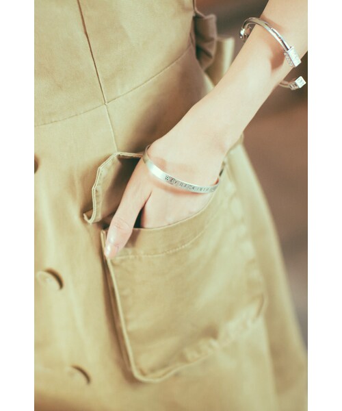 ORENDA（オレンダ）の「都會感修身風衣洋裝（ワンピース/ドレス・レディース・卡其/黑・S/M/L）」の8枚目の写真