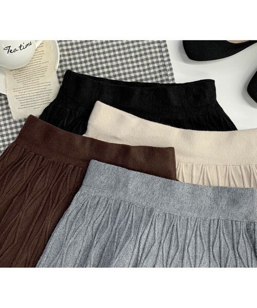 HOTPING(ホッピン)の「パターンニットロングスカート(スカート・レディース・Brown/Beige/Grey/Black・フリーサイズ)」の2枚目の写真