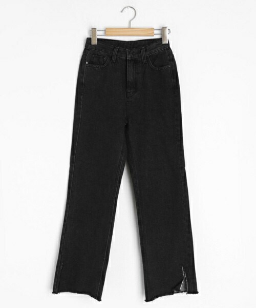 DHOLIC(ディーホリック)の「スリットデニムパンツ(デニムパンツ・レディース・ブラック/ブルー・S/M/L)」の1枚目の写真