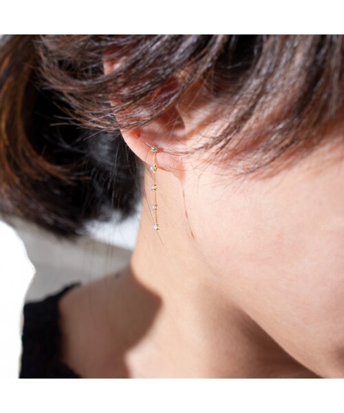 Ops.（オプス）の「K18 5Diamond Swing Stud Earrings FIDO -フィド-（ピアス（両耳用）・レディース・イエローゴールド・FREE）」の5枚目の写真