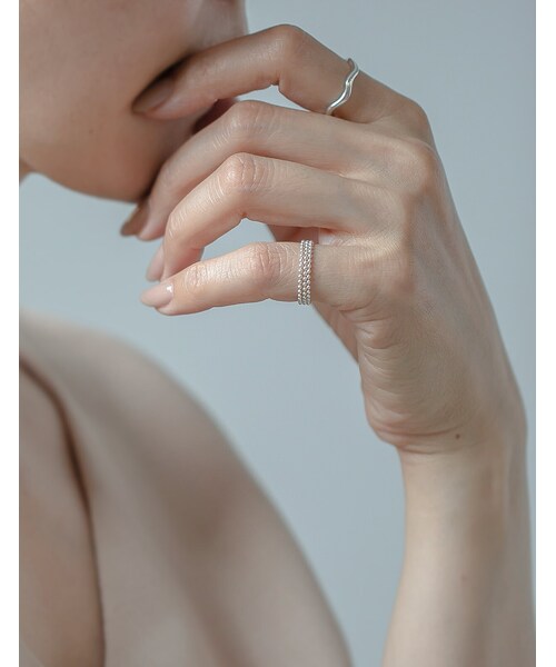 Ops.（オプス）の「Silver925 Wave Ring LOROC -ロロック-（リング・レディース・シルバー/イエローゴールド・9号/11号/13号/15号）」の3枚目の写真