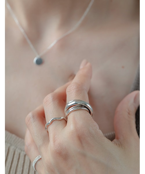 Ops.（オプス）の「Silver925 Wave Ring LOROC -ロロック-（リング・レディース・シルバー/イエローゴールド・9号/11号/13号/15号）」の5枚目の写真