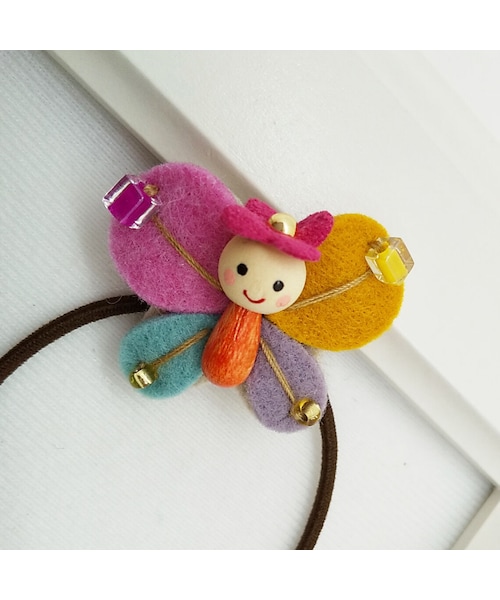 Handmade（ハンドメイド）の「フェルトちょうちょヘアゴム（ヘアゴム