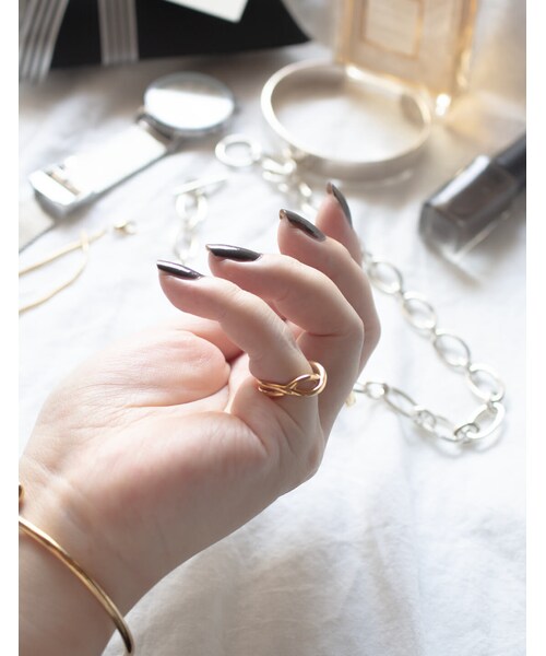 Ops.（オプス）の「Silver925 Cross Line EarCuff XIRA -エクシラ-（イヤリング（片耳用）・レディース・シルバー/イエローゴールド・ONE SIZE）」の5枚目の写真