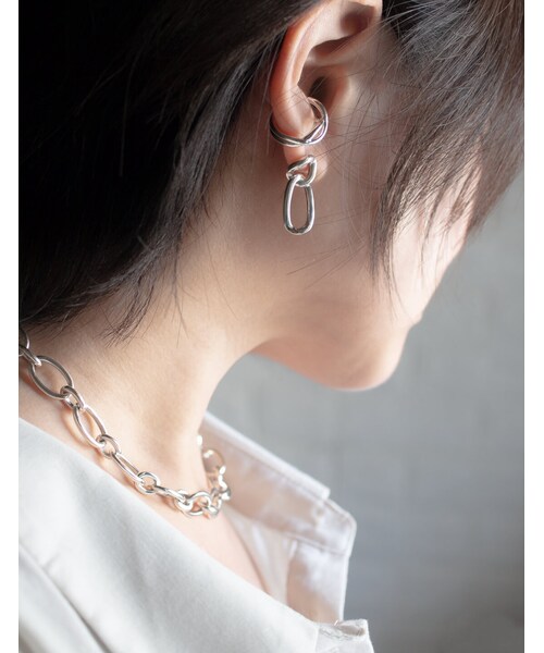 Ops.（オプス）の「Silver925 Cross Line EarCuff XIRA -エクシラ-（イヤリング（片耳用）・レディース・シルバー/イエローゴールド・ONE SIZE）」の9枚目の写真