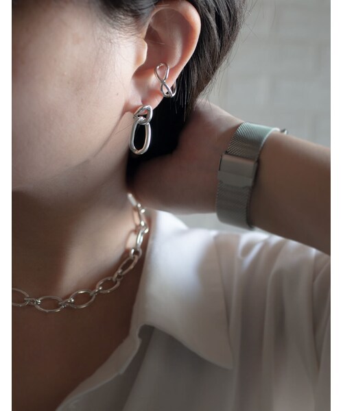 Ops.（オプス）の「Silver925 Cross Line EarCuff XIRA -エクシラ-（イヤリング（片耳用）・レディース・シルバー/イエローゴールド・ONE SIZE）」の10枚目の写真