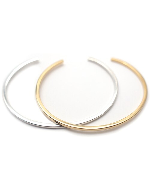 Ops.(オプス)の「Silver925 Elegant Slim Plane Bangle PIANTA -ピアンタ-(バングル/リストバンド・レディース・シルバー/イエローゴールド/ピンクゴールド・ONE SIZE)」の4枚目の写真