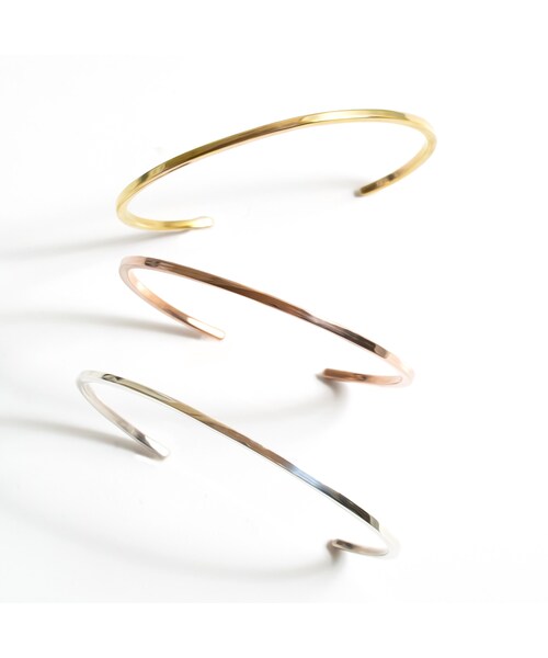 Ops.(オプス)の「Silver925 Elegant Slim Plane Bangle PIANTA -ピアンタ-(バングル/リストバンド・レディース・シルバー/イエローゴールド/ピンクゴールド・ONE SIZE)」の5枚目の写真