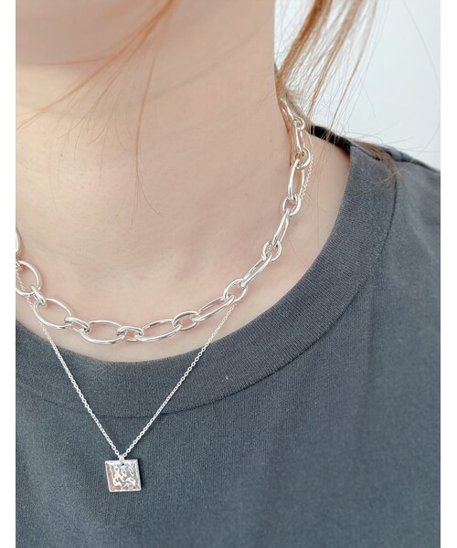 Ops.（オプス）の「Silver925 Chunky Chain Choker CARCHE -カルチェ-（ネックレス・レディース・シルバー/イエローゴールド・ONE SIZE）」の8枚目の写真