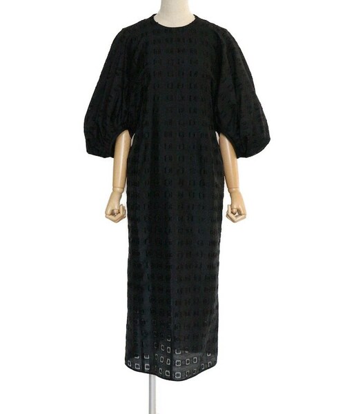 mame（マメ）の「Mame Kurogouchi（マメ クロゴウチ） フローラルカットジャガードドレス（ブラック/サイズ1）（ワンピース