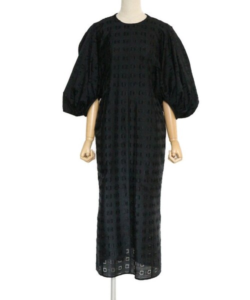 mame（マメ）の「Mame Kurogouchi（マメ クロゴウチ） フローラルカットジャガードドレス（ブラック/サイズ2）（ワンピース