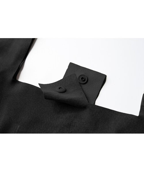 YohKi(ヨウキ)の「"Otsukai" tote bag (BLACK)(トートバッグ・レディース・ブラック・ONE SIZE)」の3枚目の写真