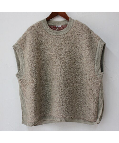homspun ホームスパン　アルパカループクルーネックベスト homspun（ホームスパン）の「homspun ホームスパン アルパカループ